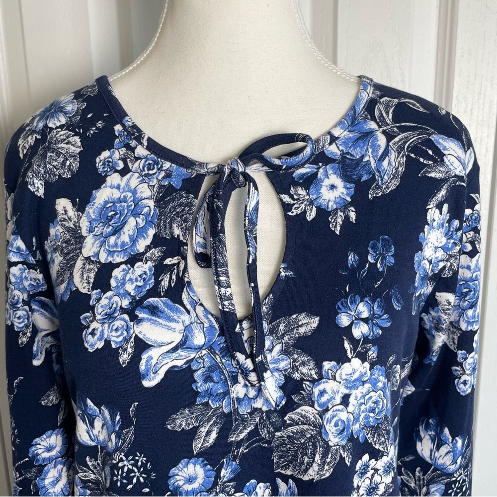 Lands’ End Cotton Interlock Long Sleeve Above Knee Nightgown Blue Floral, Small - Picture 3 of 15